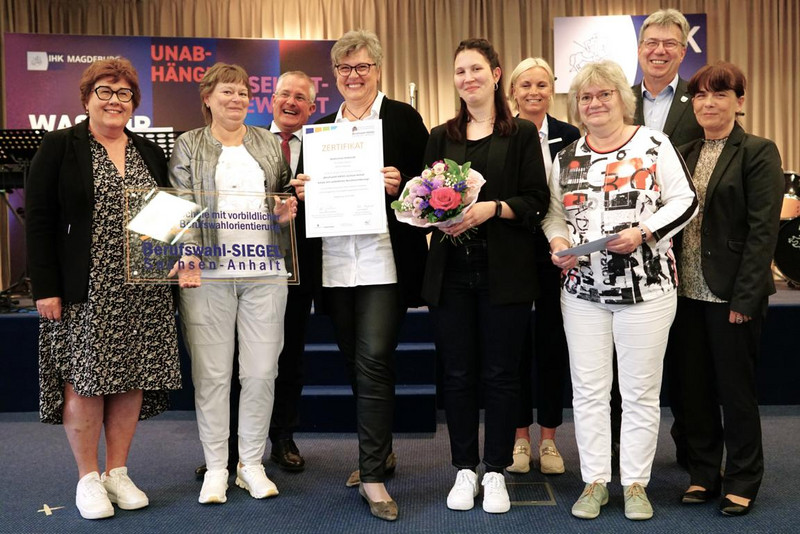 Impressionen der letzten Festveranstaltung zur Verleihung des Berufswahl-SIEGELS im Jahr 2024